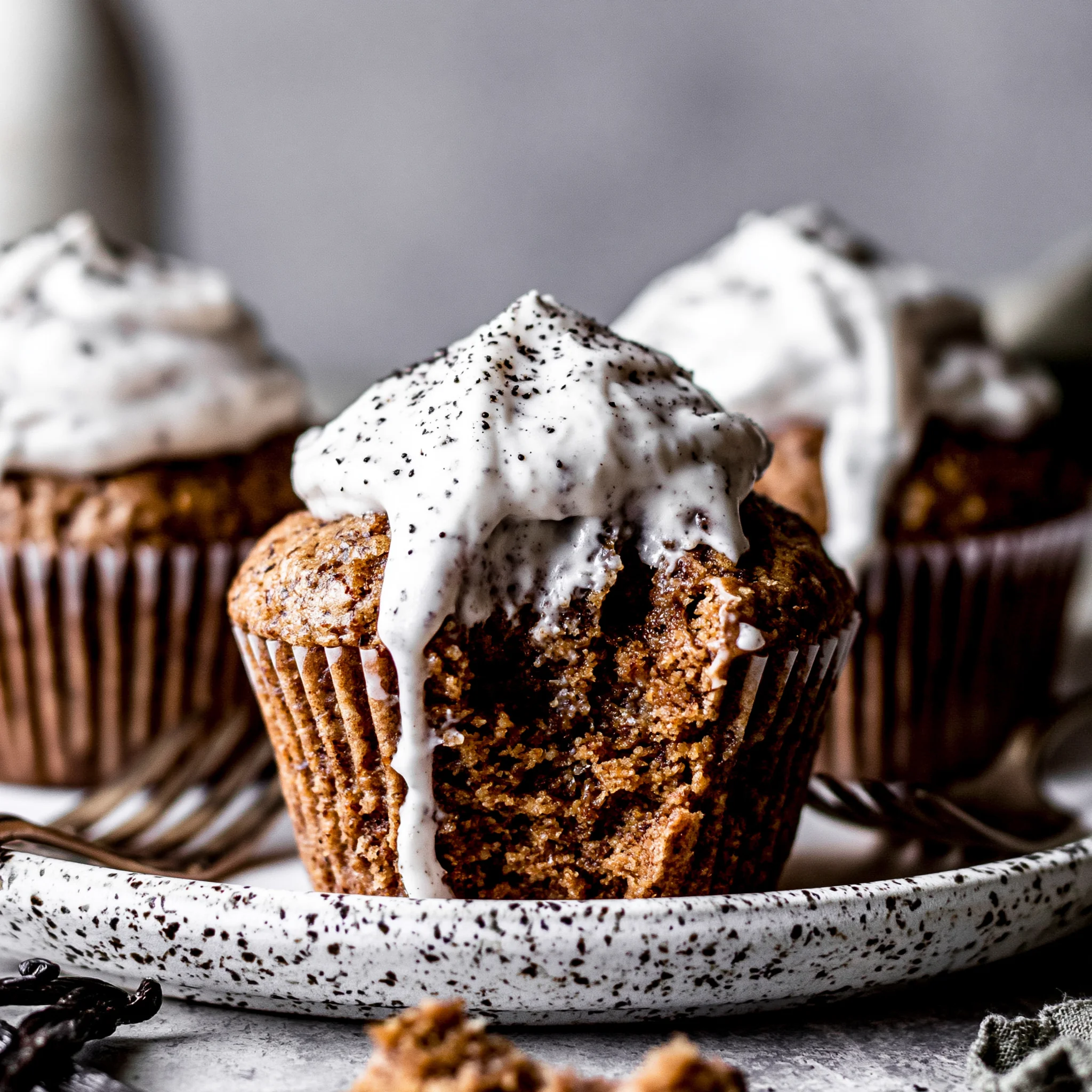 Vanilla Bean Gingerbread Muffins Recipe
